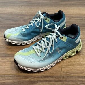 On Running Cloudflow 3.0 Sneakers in Niagara Blue Meadow Green Size 8